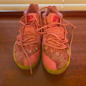 Nike kyrie 5 SpongeBob Patrick